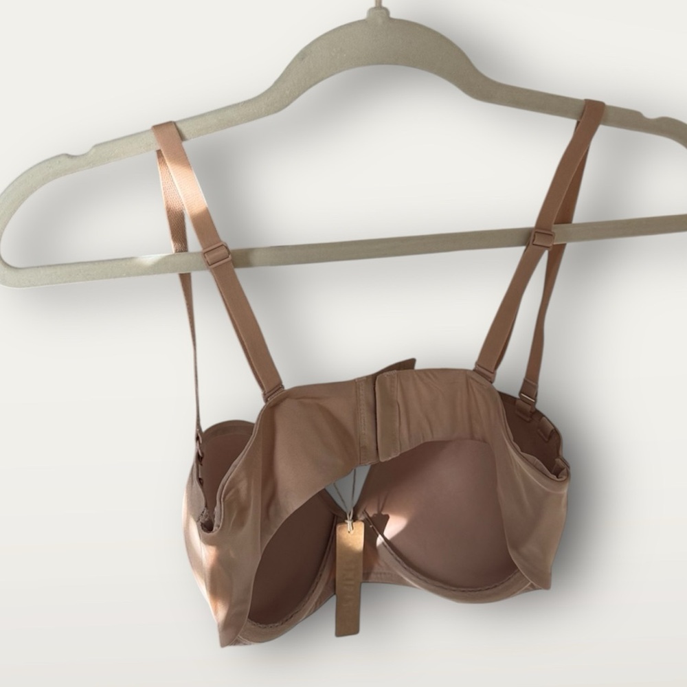 🆕 NWT SKIMS ULTIMATE Strapless Push-Up Bra - CLAY - 36 C - Picture 8 of 10